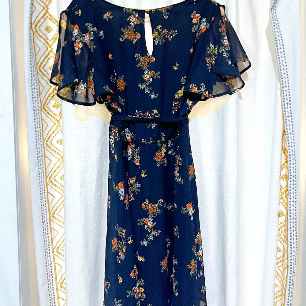 Floral A-line Dress - Picture 3 of 8